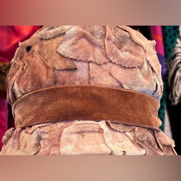 *1930’s cloche hat- velvet - champagne color- vintage - Picture 4 of 7
